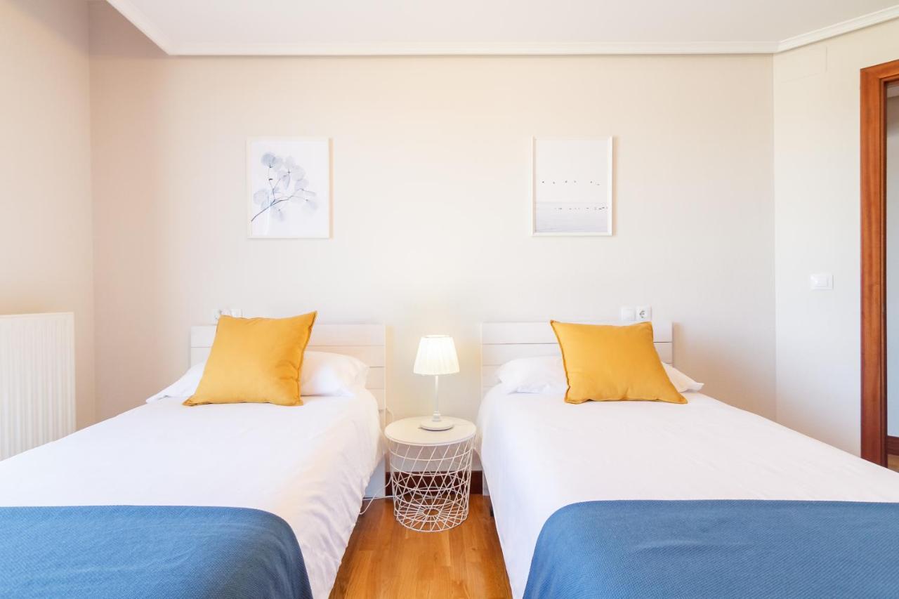 Amplio Y Luminoso Sobre La Ria De Barakaldo Apartment ภายนอก รูปภาพ